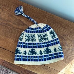 Vintage 90s Cozy Blue and Cream VT made Wool Knit Beanie UNISEX
